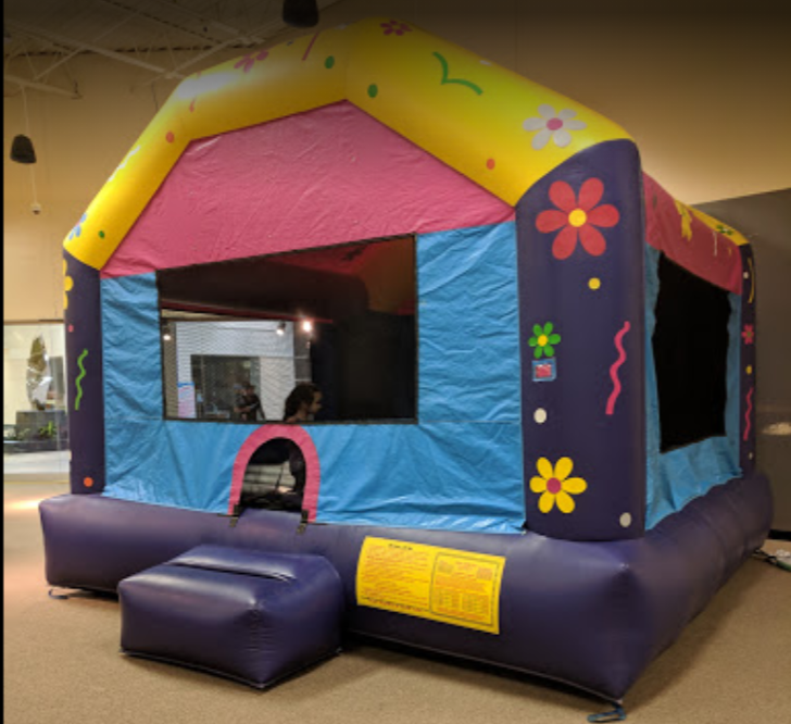 Places to jump and bounce for kids in Des Moines